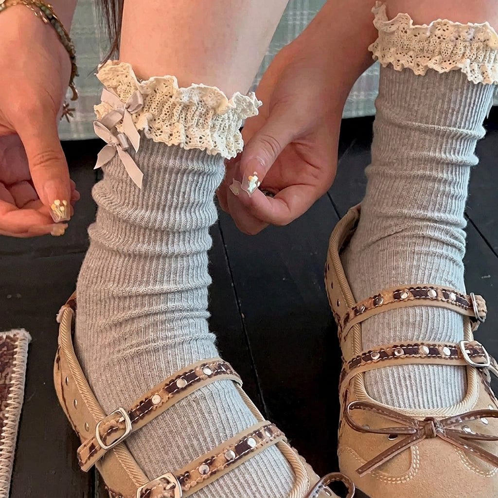 Calcetines Seoul Ballet – Encaje y Lazos Balletcore