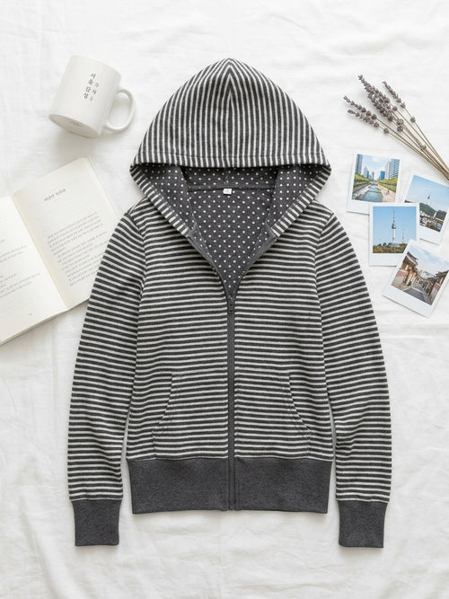 Chaqueta K-Fashion a Rayas con Capucha de Lunares