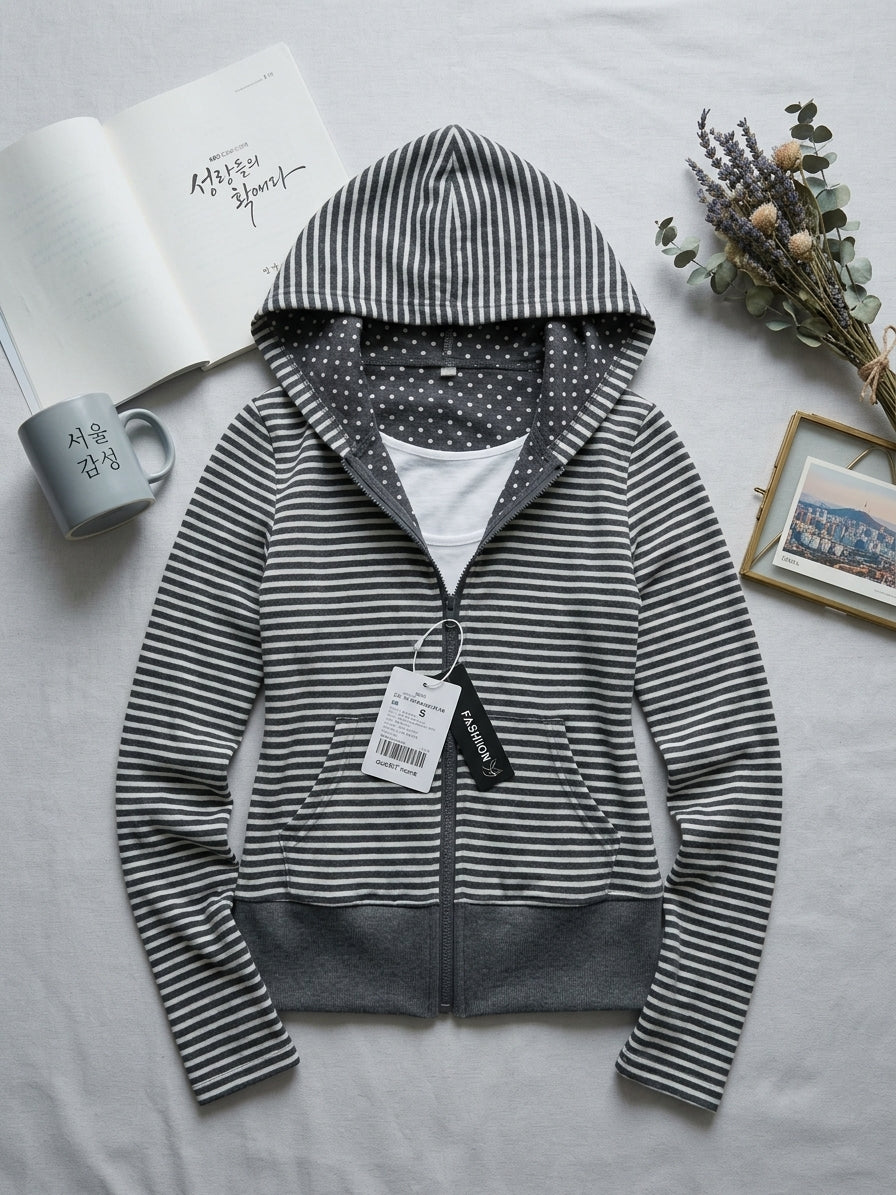 Chaqueta K-Fashion a Rayas con Capucha de Lunares