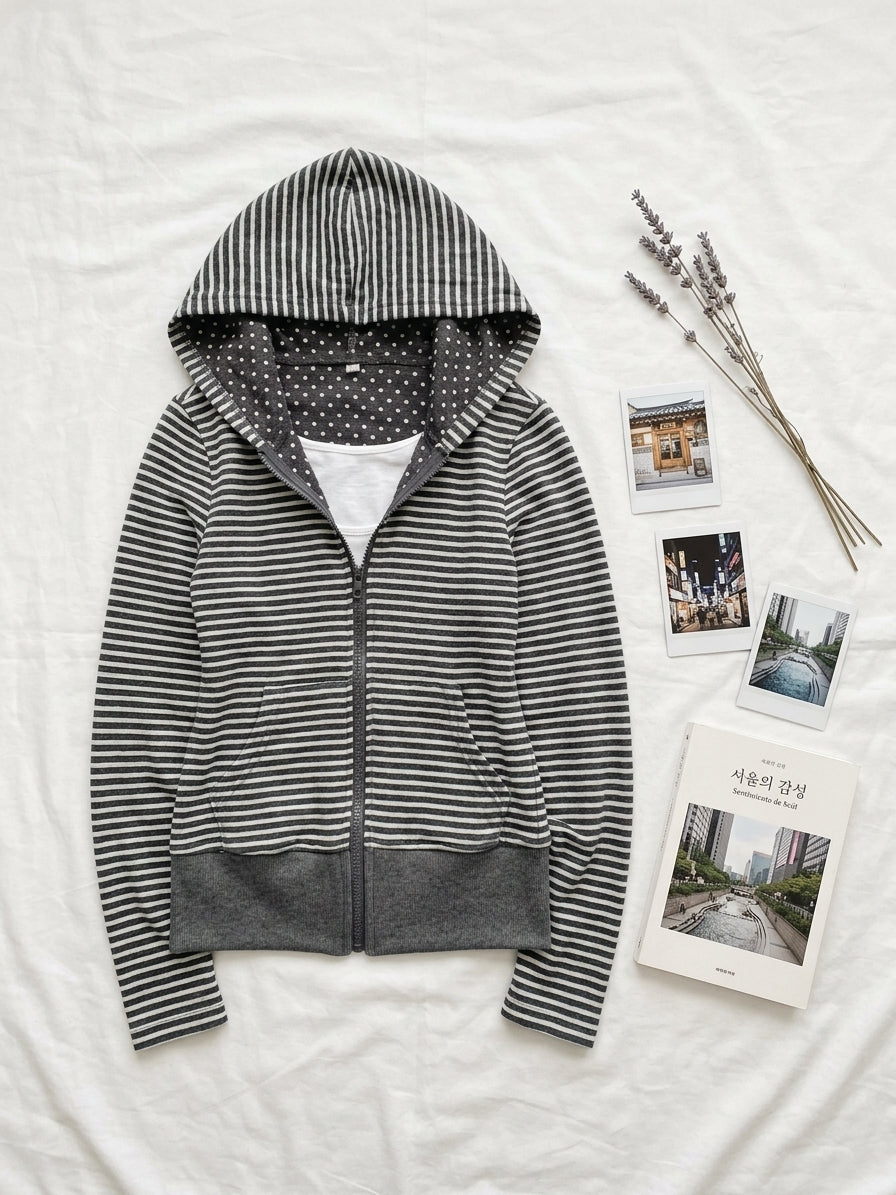 Chaqueta K-Fashion a Rayas con Capucha de Lunares